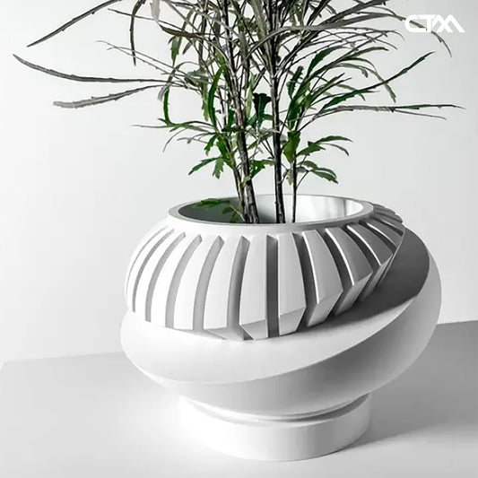The Luxar Planter